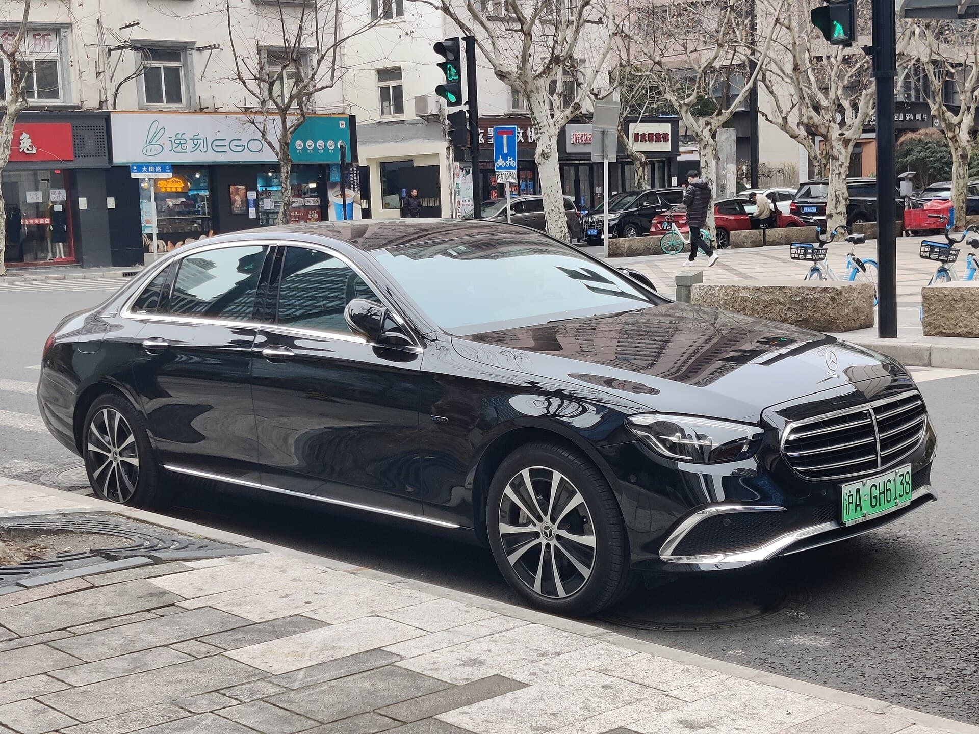 مرسيدس E 350e هايبرد